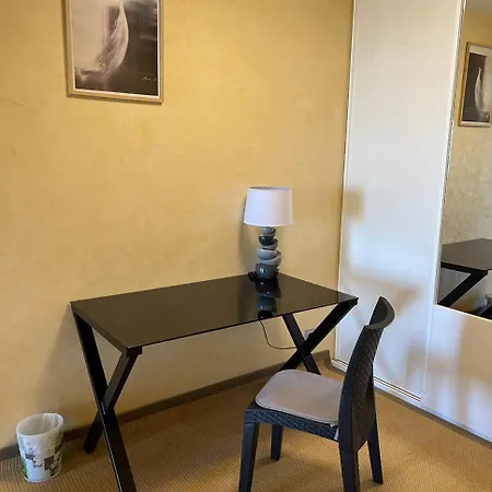 Charming Villa-appartement With A View On The Sea Of 95 M2