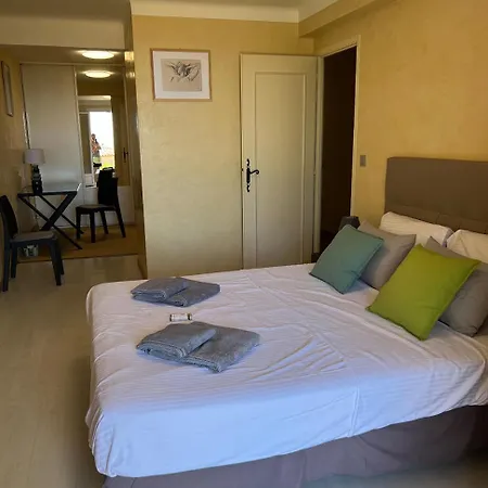 Charming Villa-appartement With A View On The Sea Of 95 M2 Lägenhet