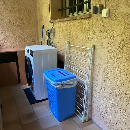 Charming Villa-appartement With A View On The Sea Of 95 M2 Cannes